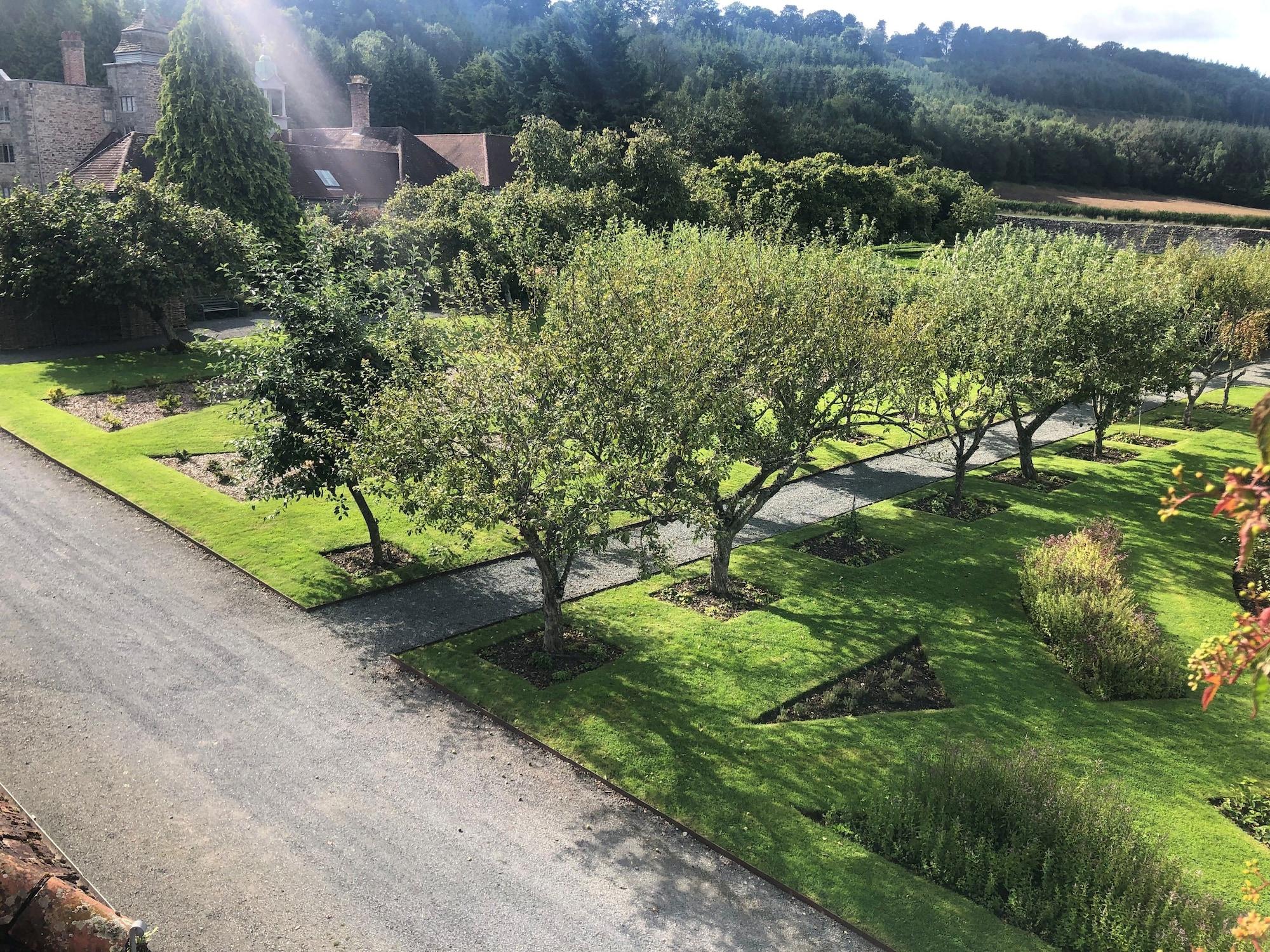 Llangoed Hall Bronllys Zewnętrze zdjęcie